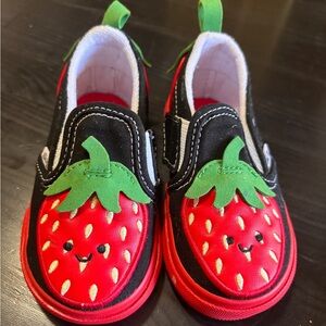 Strawberry Kids Shoes - Black and Red